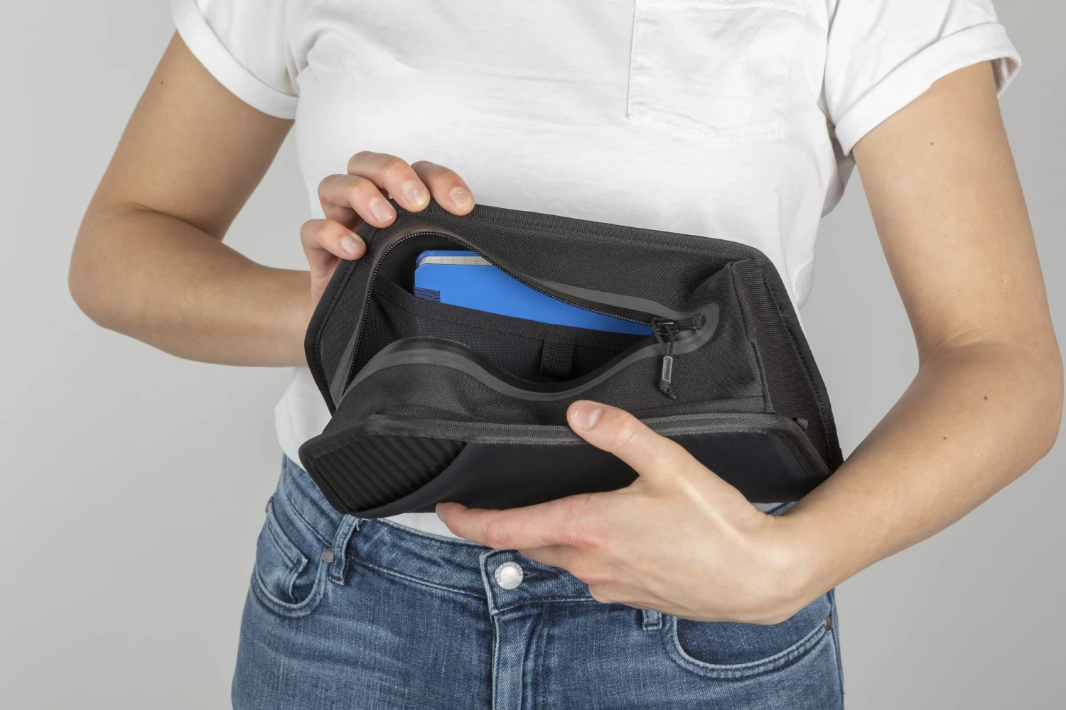 Fidlock TWIST Essential Bag + Bike Base Set - L Zwart 12 Fidlock TWIST Essential Bag + Bike Base Set - L Zwart - Afbeelding 12