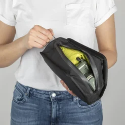 Fidlock TWIST Essential Bag + Bike Base Set - L Zwart 29 Fidlock TWIST Essential Bag + Bike Base Set - L Zwart -Goedkope Trappen Go Winkel 09662 BLK fidlock twist essentialbag inside filled scaled